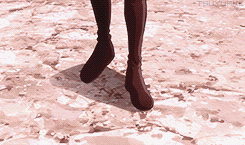 tsuyuake:  SNK MEME ↳ A scene that made you smile (2/?): “that slacker” Annie