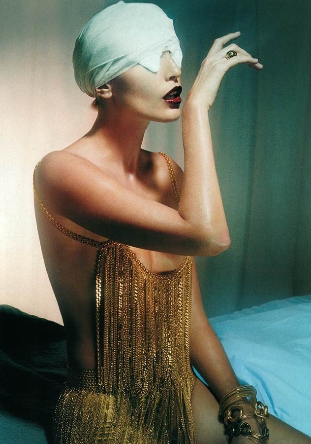 sirensongfashion:
“ Nadja Auermann by Vincent Peters for The Face Magazine November 2000
”