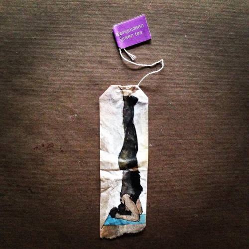 363 days of tea. Day 234. #headstand #salamba #sirsasana #yoga #namaste #recycled #teabag #art #mang