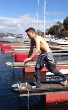 braverytattoos:  Liam diving and being sexy 