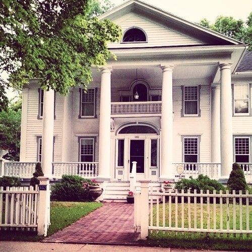 One of my favorite #childhood #homes by #centralhighschool #grandrapids #puremichigan #heritagehill