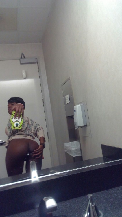 marcwall:  deebott:  deebott:  BP princess   Okay is it odd to wear it around???!  I luv it