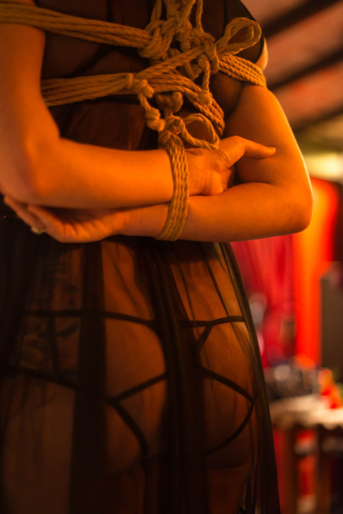 strictly-dirtyvonp:  Nice encounter with MissLeyaFetish in Ibiza @BDSM bar