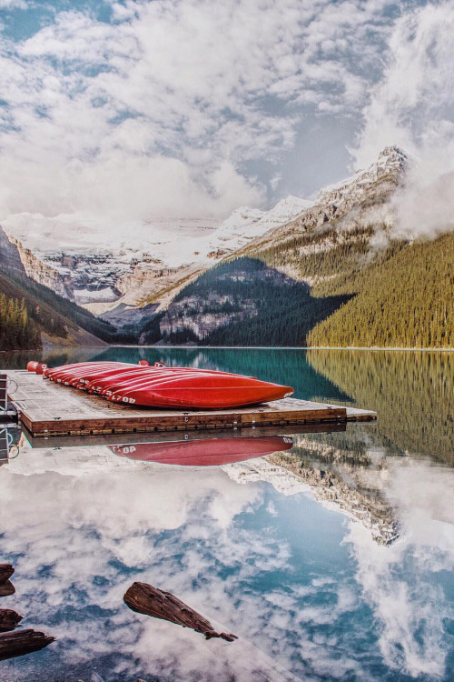 Porn photo banshy:  Lake Louise // Chloe Hibbert 