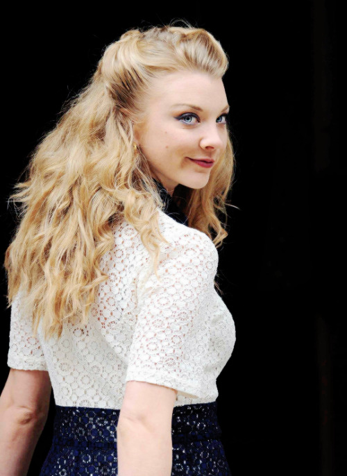 nataliedormersource:  I know I’m not a conventional beauty. You can read a lot of painful things on 
