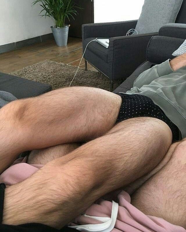 alanh-me:  129k+ follow all things gay, naturist and “eye catching”  