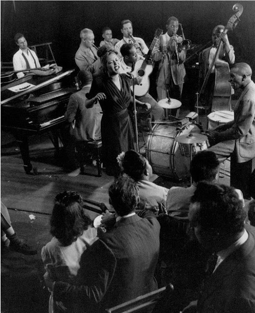 24hoursinthelifeofawoman2: A 1943 jam session in Mili’s New York studio, with Billie