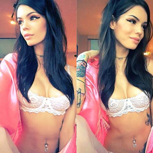 sabrina-nellie:  My favorite robe 💞 VS adult photos