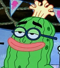 lifeinnohuddle:  laughingstation:  via laughingstation   Glasses, pickle, crown, call him glasses pickle crown man. lol