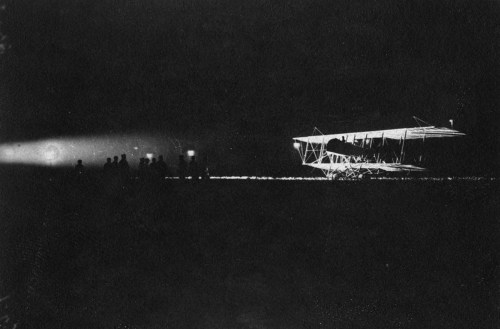 Night flight at Le Bourget (France, WW1).