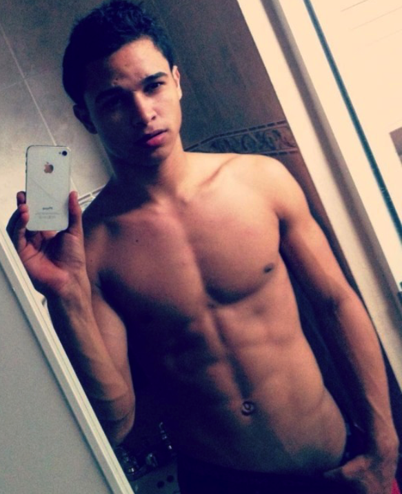 BEAUTY NUDE MEN