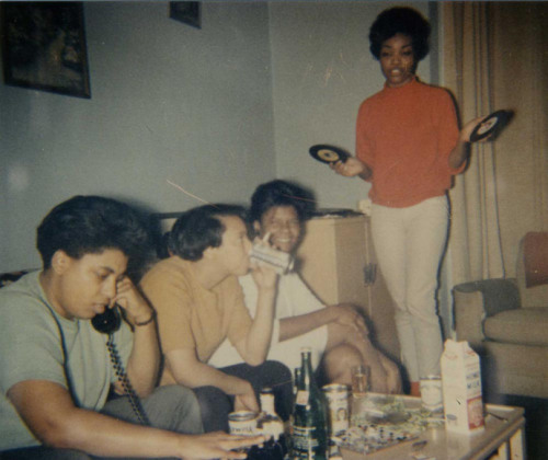 aclaywrites: “Lesbian house party, 1968″ I  want to be here!!!