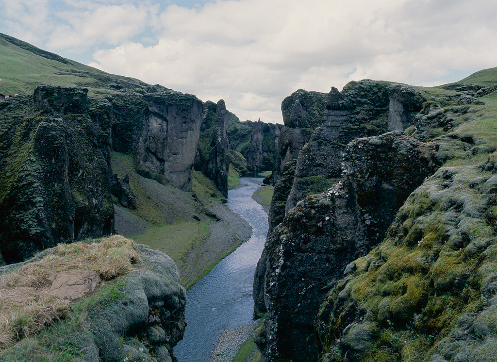 thefilthyyouth:  Iceland by JaZ99wro