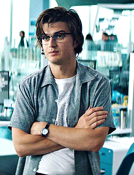 JOE KEERY As KEYS FREE GUY (2021) Dir. Shawn Levy