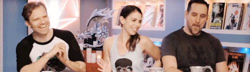 pikeahlia:laura &amp; marisha “magic mike’ing” it // episode 31 