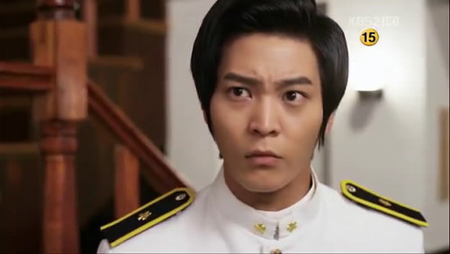 zaruba-needslove:  Since in Bridal Mask you don’t usually get much funny scene…. and then this happens.Other officers: Sir! Bridal Mask’s doing stuff!Shunji: Eh? But Bridal Mask is here!Gangto: <I’m so innocent~~~>*repeat 2 more times*[LIFE