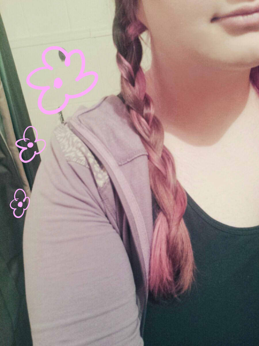 oo-magicalchan-oo:  just recently i dyed half of my hair pink, it was more work than