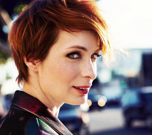 quercas:  “ Break the rules to find new ways to tell stories.“ — Felicia Day 