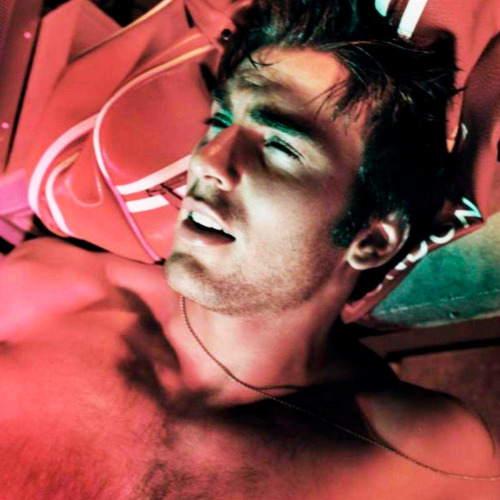 chrisevansedits:Every Chris Evans Photoshoot (6/*) by Tony Duran for Flaunt Magazine - 2004