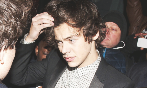 nananarry:  leaving Sony Aftershow Sighting In London | 20/02 