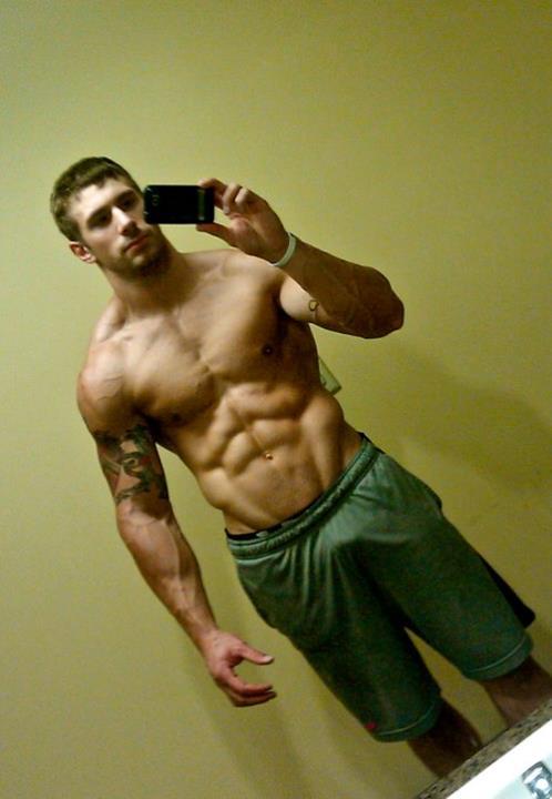 hardmenonline:  Bulging