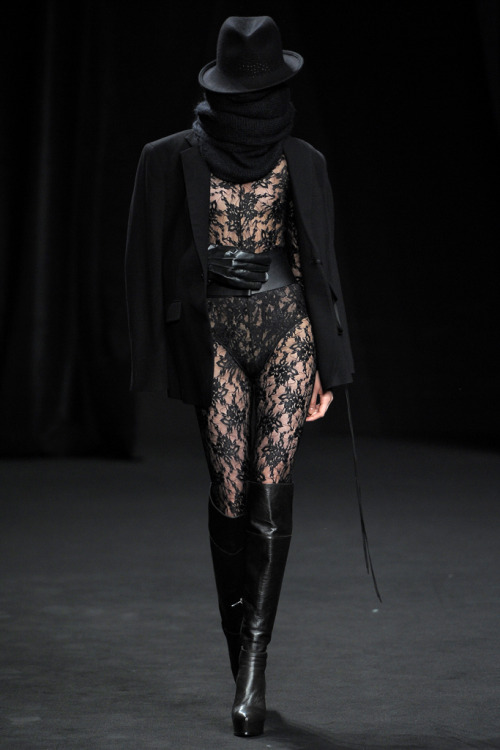 vogue-and-valium: A.F. Vandervorst  Autumn/Winter 2012-13 RTW