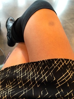 spicyrunnergirl:  Sunday morning sparkly legs…