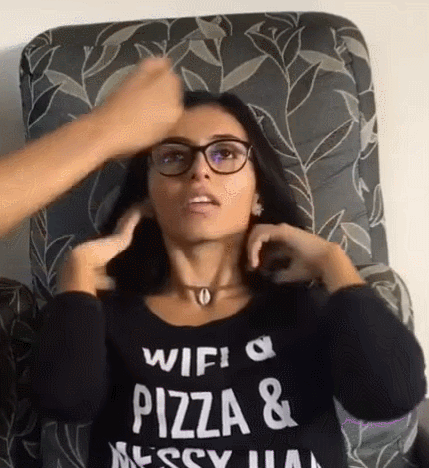 hypnogirlgifs: *snap*