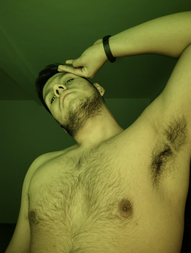 axilashombre: