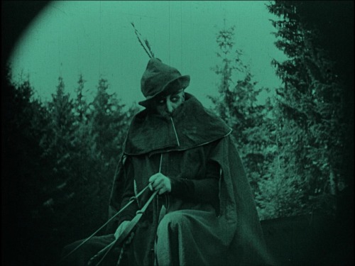 Nosferatu, 1922 silent German expressionist horror film directed by F. W. Murnau and starring Max Sc