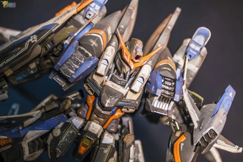 toysmaniac:  Mobile Suit Gundam Resonance - Custom Build  Modeled by noctizer