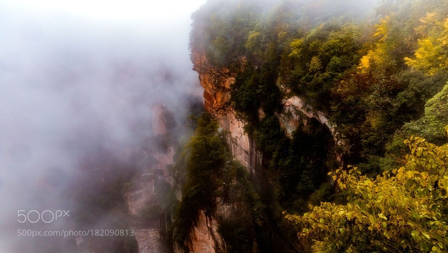 Pandora (ZhangJiaJie) by Duothink
found at 500px