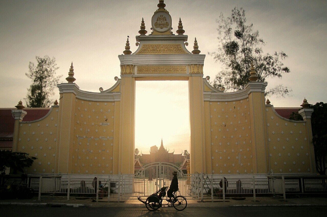 stripetee:  Cambodia by Fred Canonge 