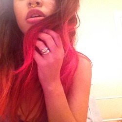 missinyouu:  I have extra pink hair now