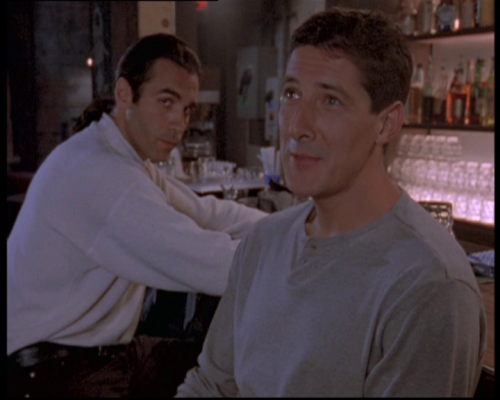 Methos screencaps * The MessengerThere’s one born every minute!Things I love about this scene: