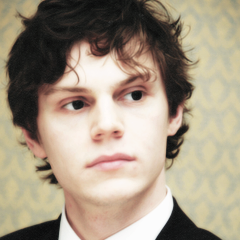 ♡ Evan Peters icons ♡
