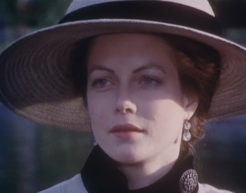 sweetheartsandcharacters: Jenny Seagrove