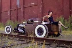 Hotrod Pinup Girls