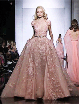 gown-obsession:  Zuhair Murad Spring/Summer 2015 Haute Couture (x) 