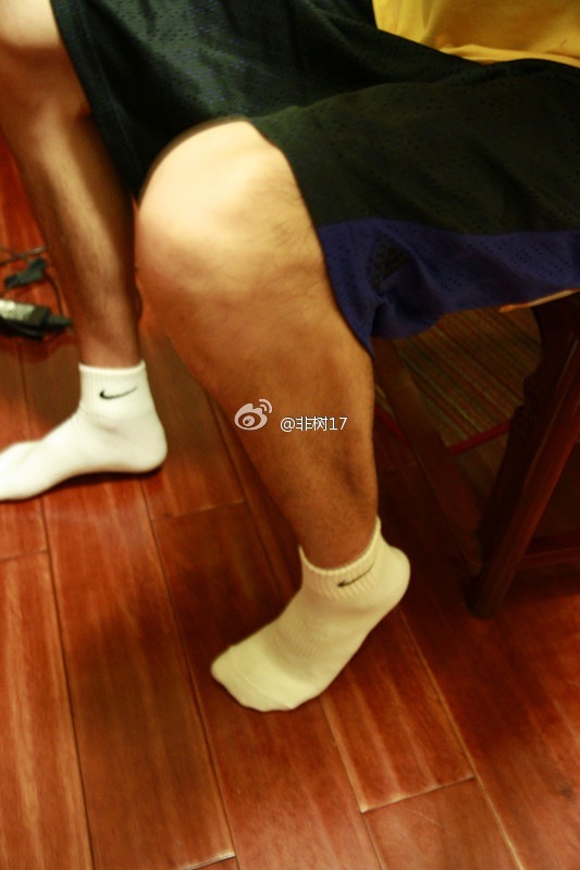 chinese men foot