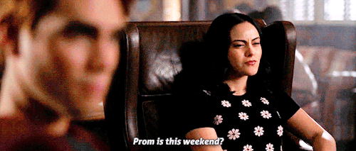 newtscamanders:#when your show actually remembers you’re all still in high school
