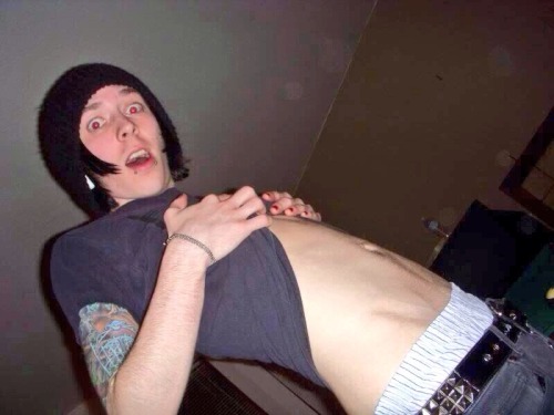 balz-probably-hates-you:  just a little bit of fetus Ricky appreciation