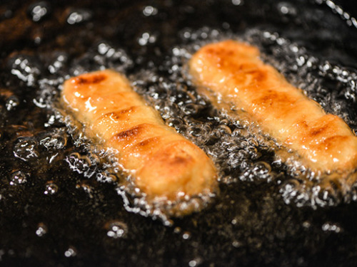 grossebouchee:  Tequeños Venezolanos. La mayor exquisitez. Un platillo venezolano (aunque también se pueden encontrar en Colombia) hecho con una masa de harina de trigo, rellena de queso blanco, y posteriormente fritos u horneados. Usualmente son