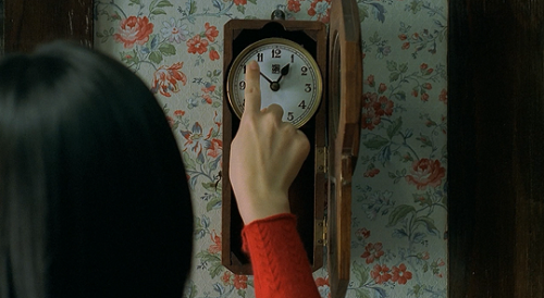 florencepugh:JANGHWA, HONGRYEON (A Tale of Two Sisters) 2003, dir. Kim Jee-woon.