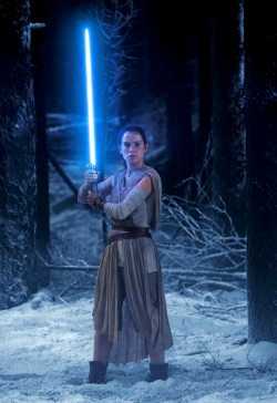 withfireandblood:  Daisy Ridley as Rey in