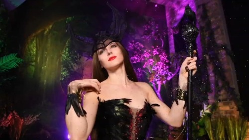 Sexy Fandom (SFW) has posted RocknRose Maleficent Show, Part 2 of 2 by Molly Case