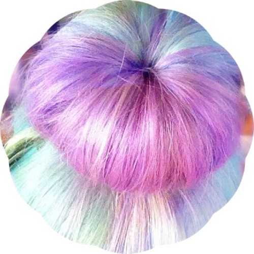 two colored hair makes pretty buns #hairbun #lilachair #minthair #pastel #badhairday
