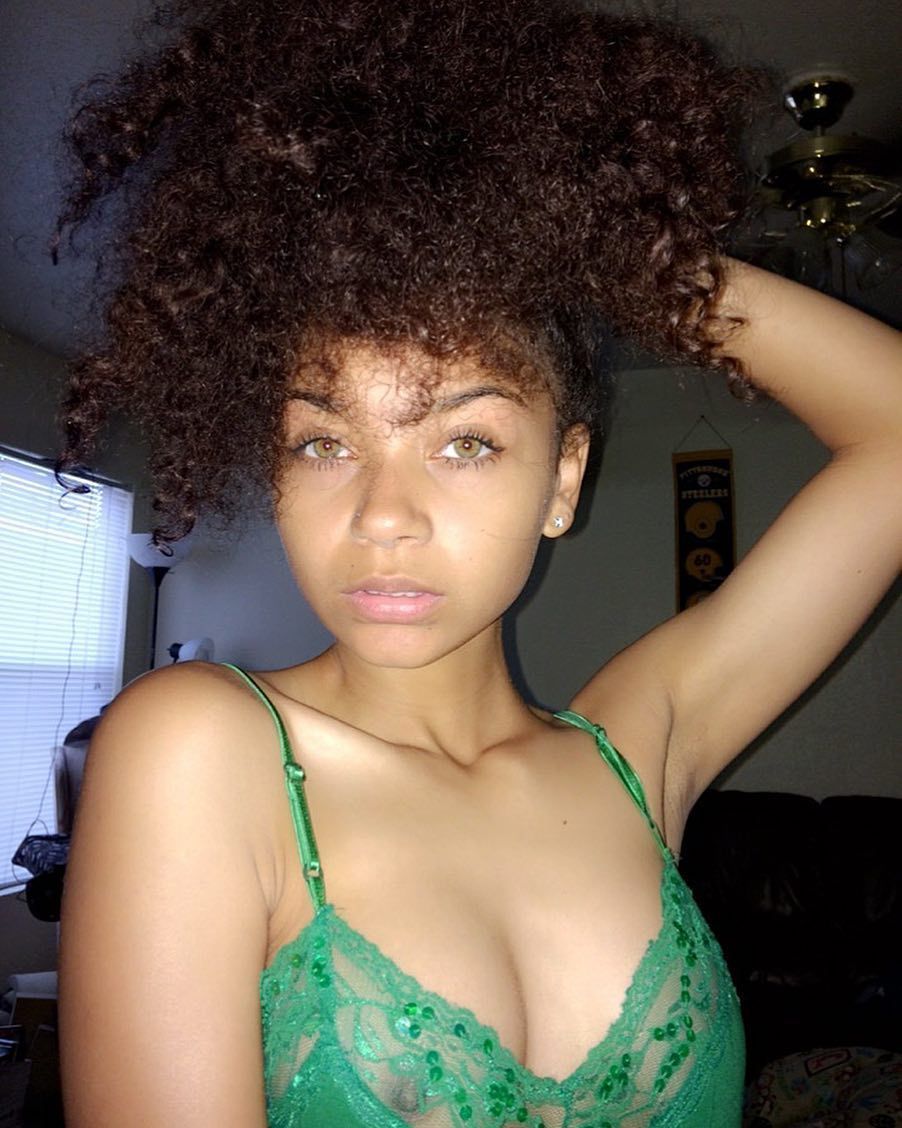 Beautiful Women Nude And Non Nude