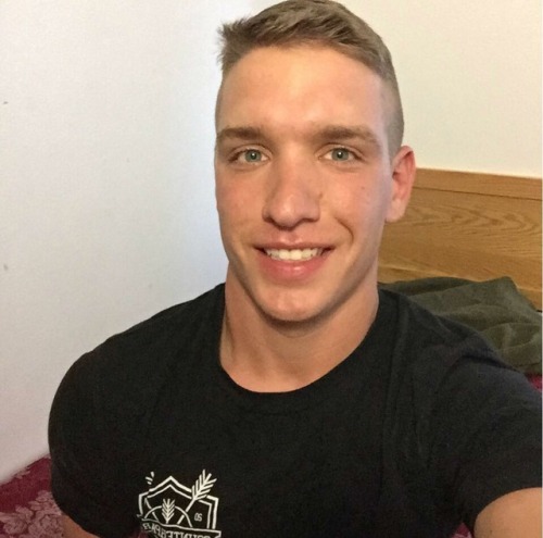 in2str8guys: Str8 Marine Guy - Corey. (21, 6’ 1”, 183 lbs, 7”, top)