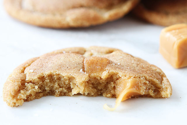 chocolatefoood:  fuckyeahdeliciouscookies:  Brown Butter Salted Caramel Cookies 